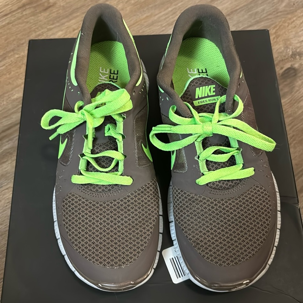 Nike free run 3 sneakers grey/lime green size 7.5